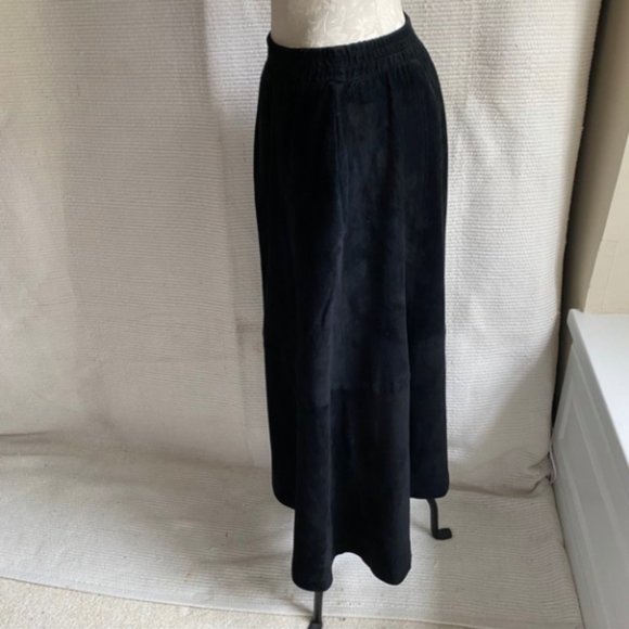 Vintage 70s 80s Suede Leather Midi Skirt Black - Picture 3 of 8